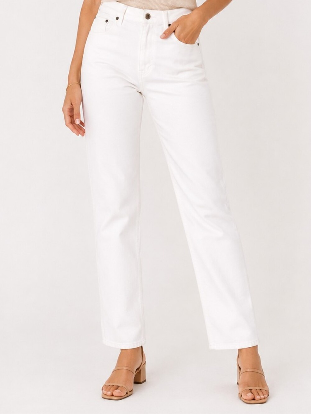 🤍 L.L.Bean Classic Fit White Straight Leg Jeans Size 10